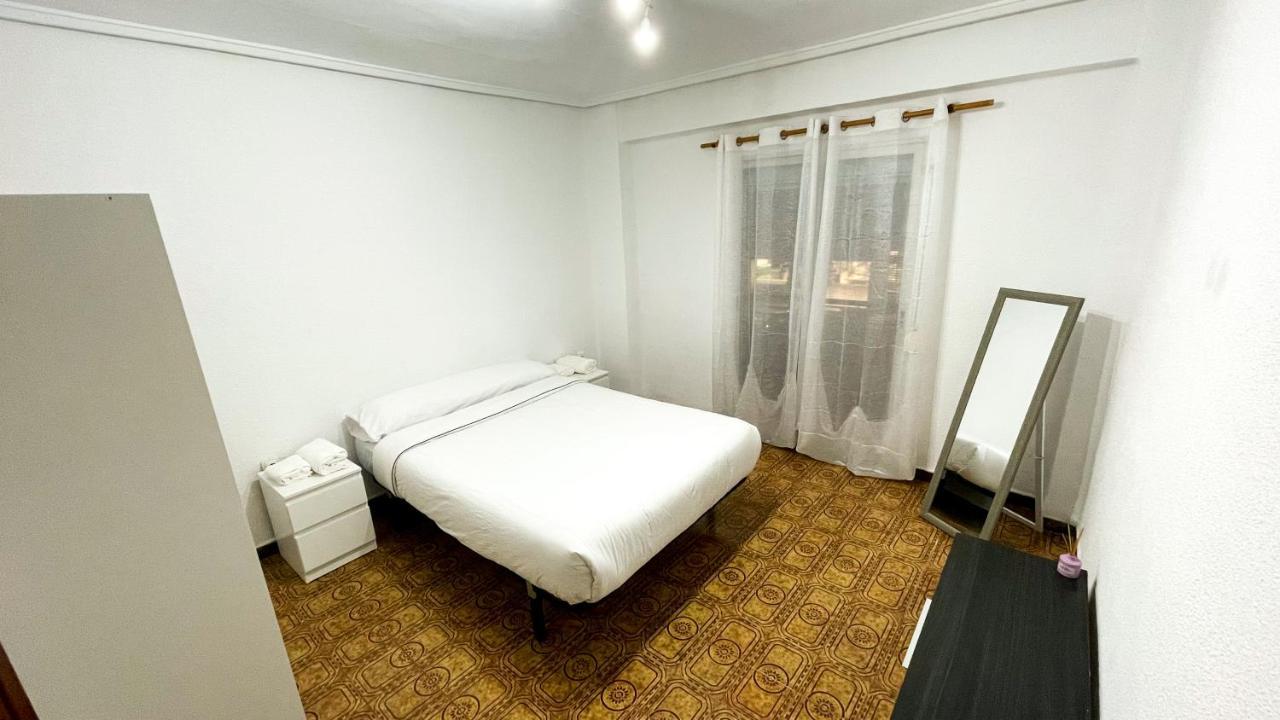 Alojamiento Valencia Apartment Bagian luar foto